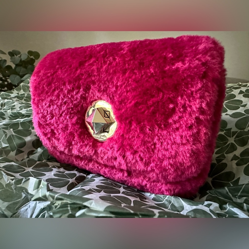⬇️ NWT ♠️ Kate Spade Micro Crossbody Faux Shearling Festive🩷